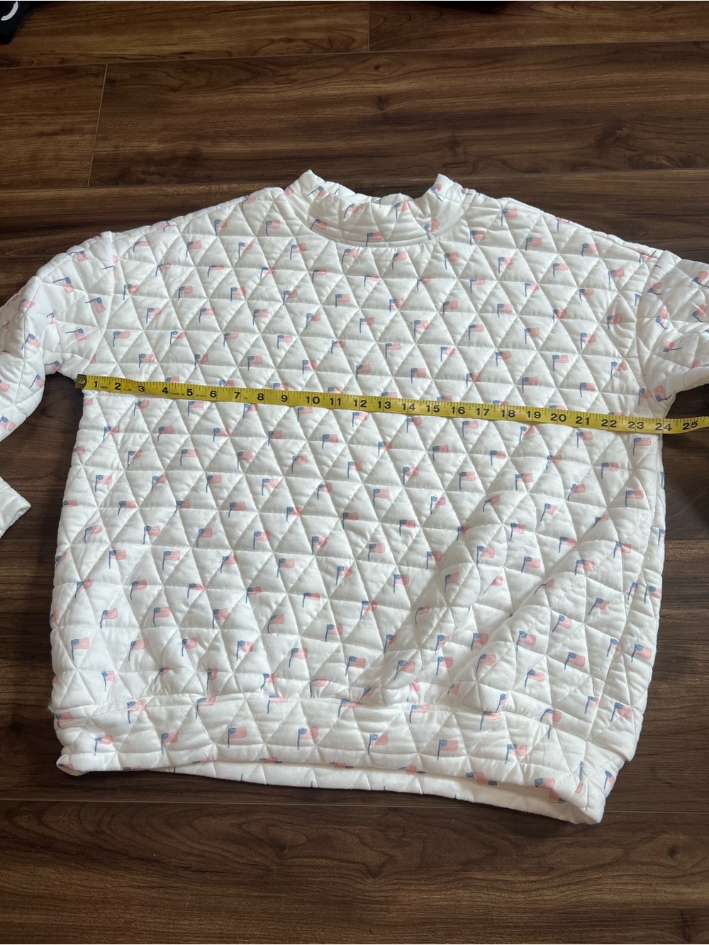 Quilted White American Flag USA Print Pullover Sweatshirt - Picture 5 of 6